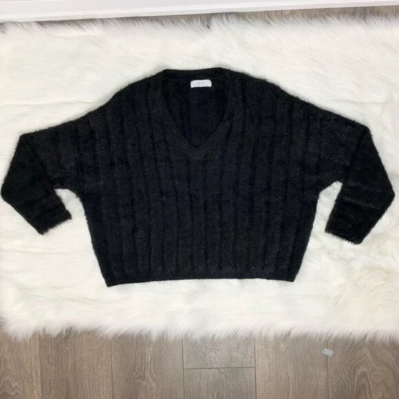 Oak and Fort Fuzzy Sweater V-neck Brushed Knit Black pullover fluffy Size XS - Picture 3 of 16